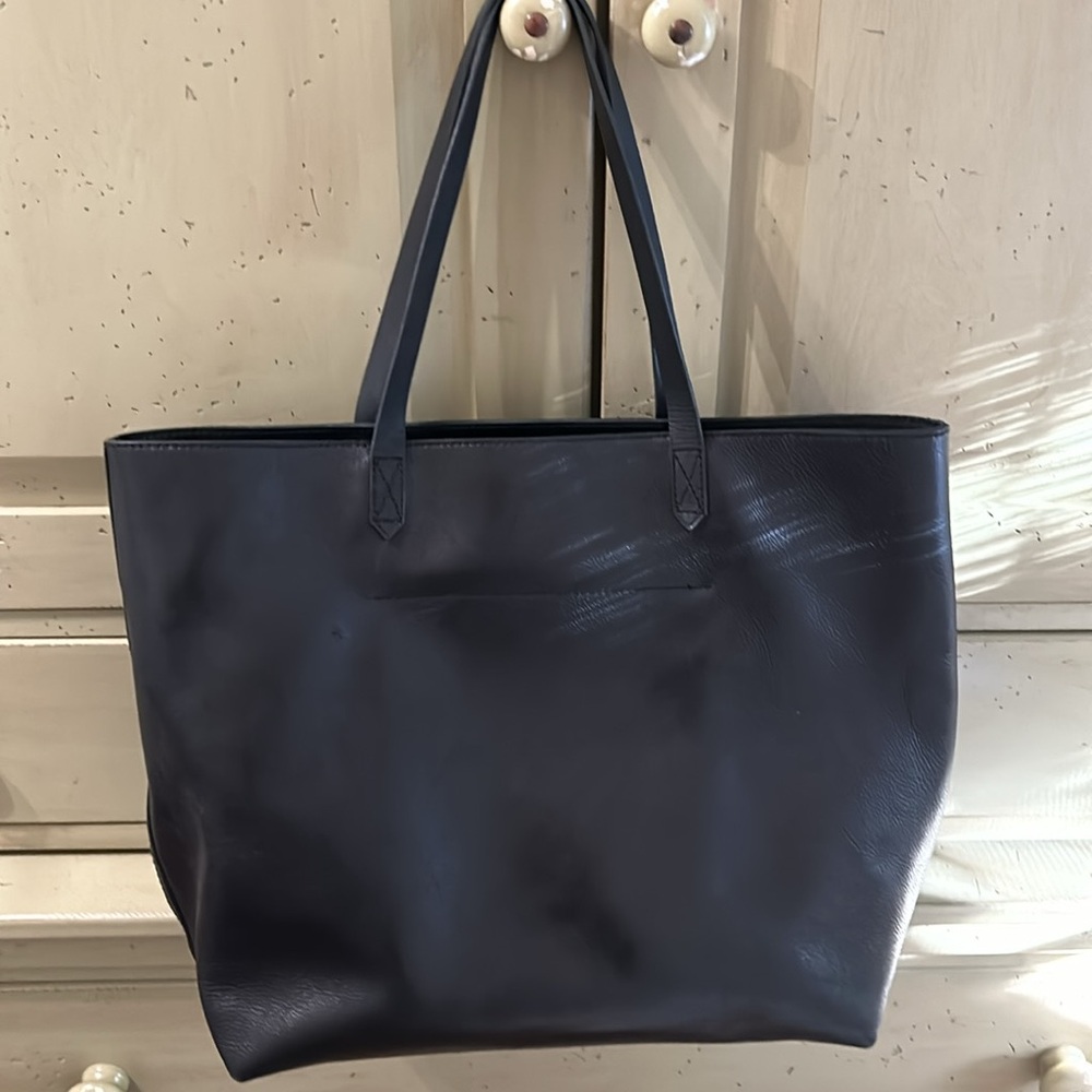 Madewell black leather tote
